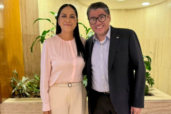 Saúl Monreal confirmó que no buscará la candidatura de Morena por Zacatecas en 2027, luego de reunirse con Ariadna Montiel. FOTO: X @A_MontielR.