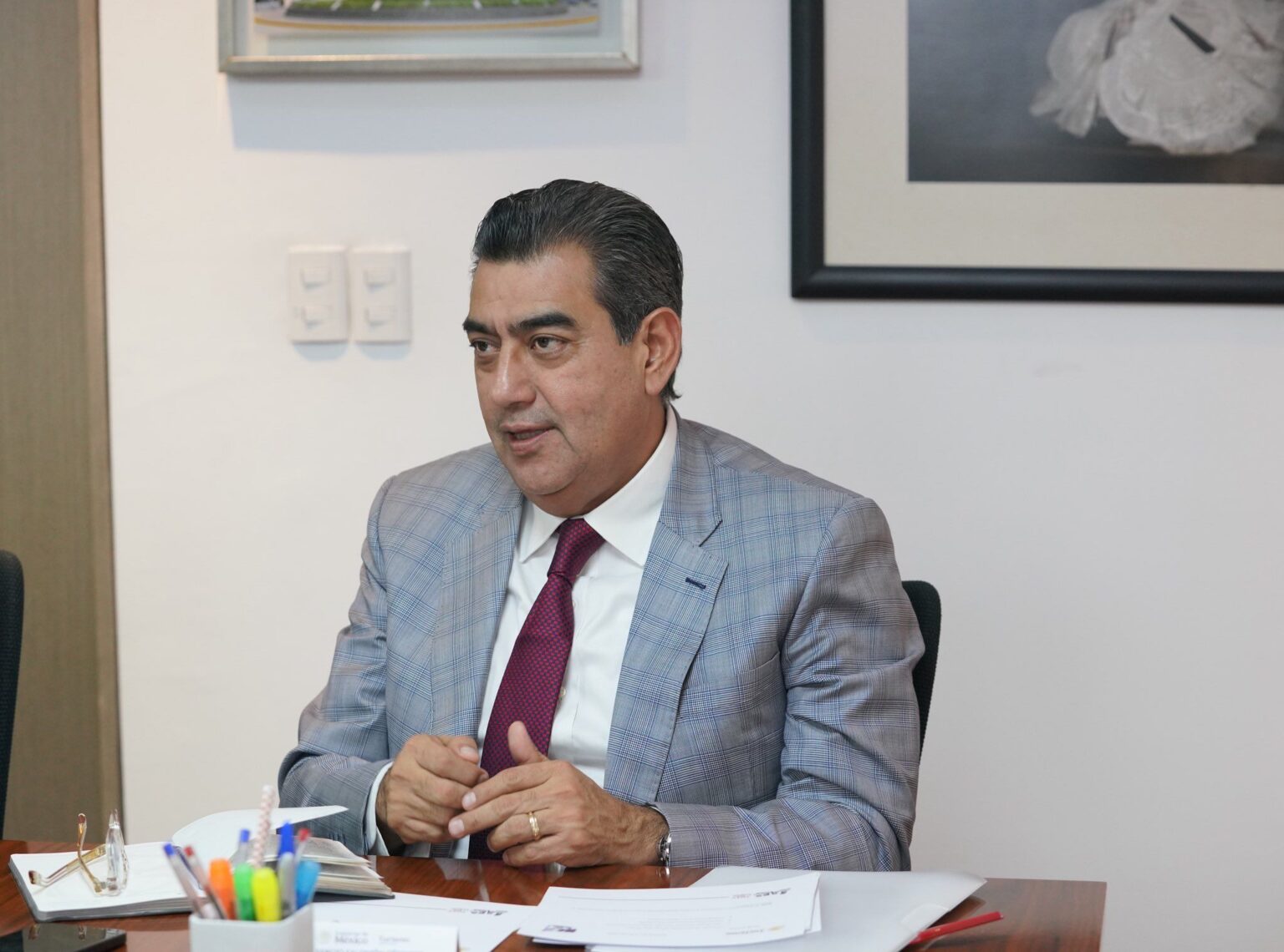 Sergio Salomón Céspedes rechazó que exista daño patrimonial en el OPD de Salud de Puebla tras las observaciones de la ASE. FOTO: vía Hipócrita Lector.