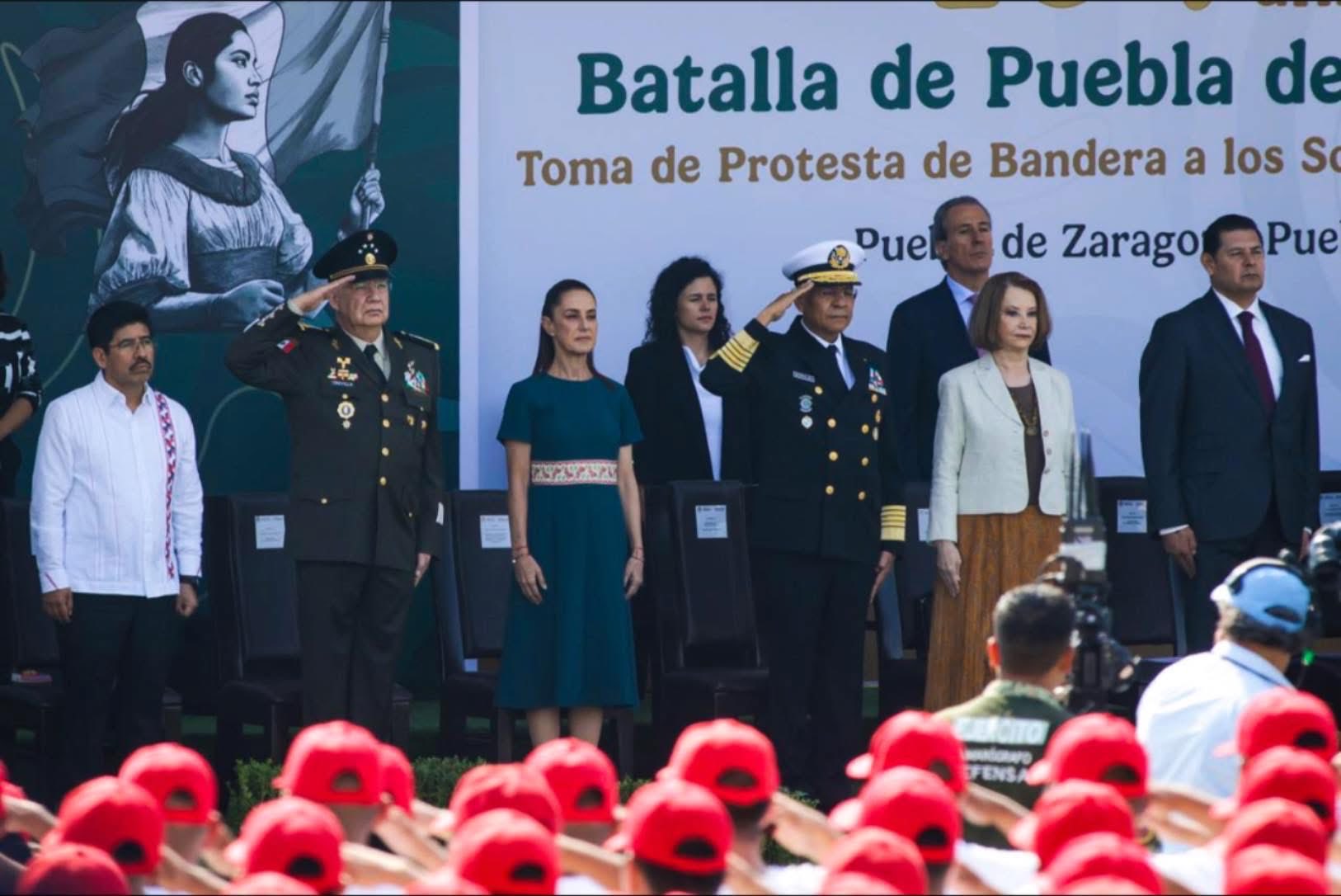 Sheinbaum: “México no se arrodilla ante ninguna potencia extranjera” en aniversario de la Batalla de Puebla