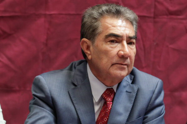 Justino Joaquín Espidio es el nuevo titular del IMSS-Bienestar en Puebla; llega en medio de una investigación a la institución por fraude. FOTO: Reto Diario.