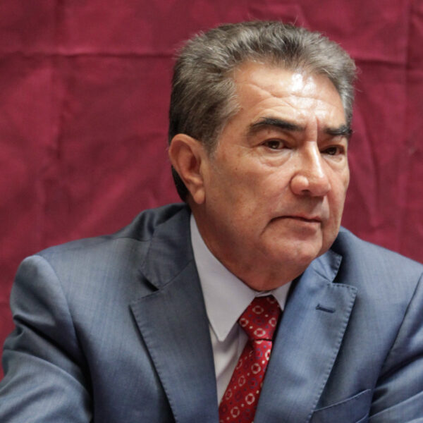 Justino Joaquín Espidio es el nuevo titular del IMSS-Bienestar en Puebla; llega en medio de una investigación a la institución por fraude. FOTO: Reto Diario.