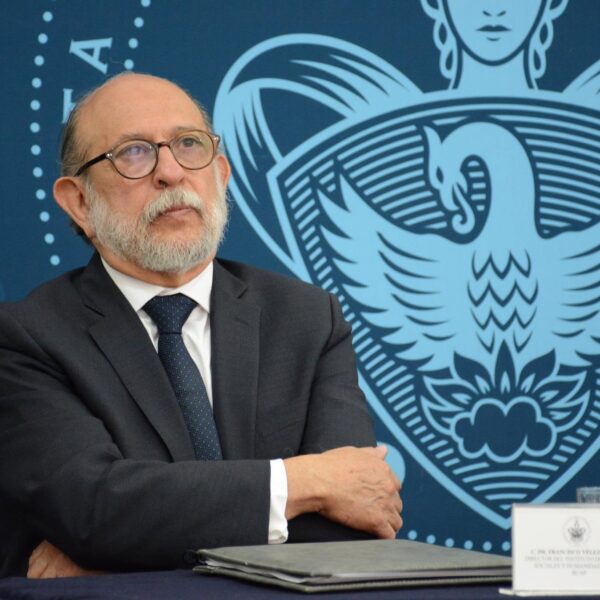 Falleció Francisco Vélez Pliego, pilar del urbanismo y los estudios patrimoniales en la BUAP. FOTO: ICSyH BUAP.