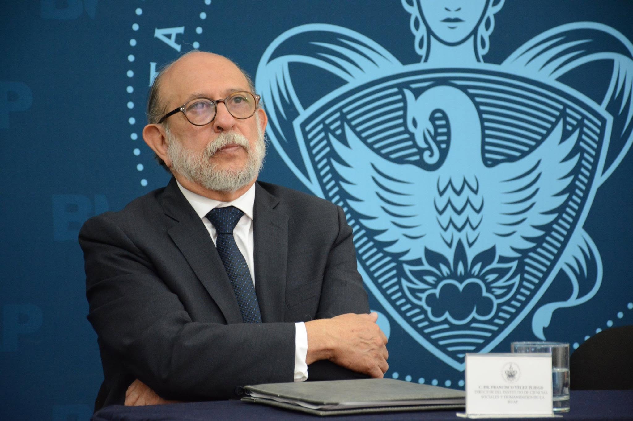 Falleció Francisco Vélez Pliego, pilar del urbanismo y los estudios patrimoniales en la BUAP. FOTO: ICSyH BUAP.
