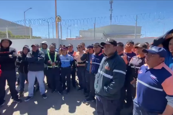 Empleados de Danone y Bonafont retoman actividades; empresa acepta pliego petitorio y se levanta paro de labores. FOTO: Captura de pantalla @tnnoticiasmx.