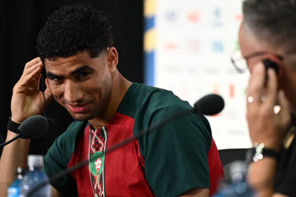 FIFA prohíbe español en ruedas de prensa