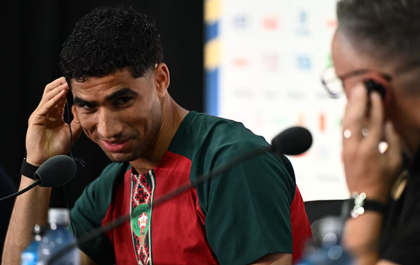 FIFA prohíbe español en ruedas de prensa