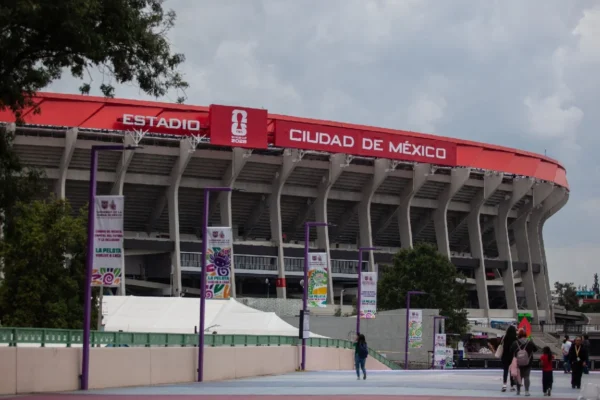 Módulos móviles del Ministerio Público, atención en seis idiomas y recepción de denuncias en el Estadio Banorte y el Fan Fest del Zócalo. FOTO: Cuartoscuro,