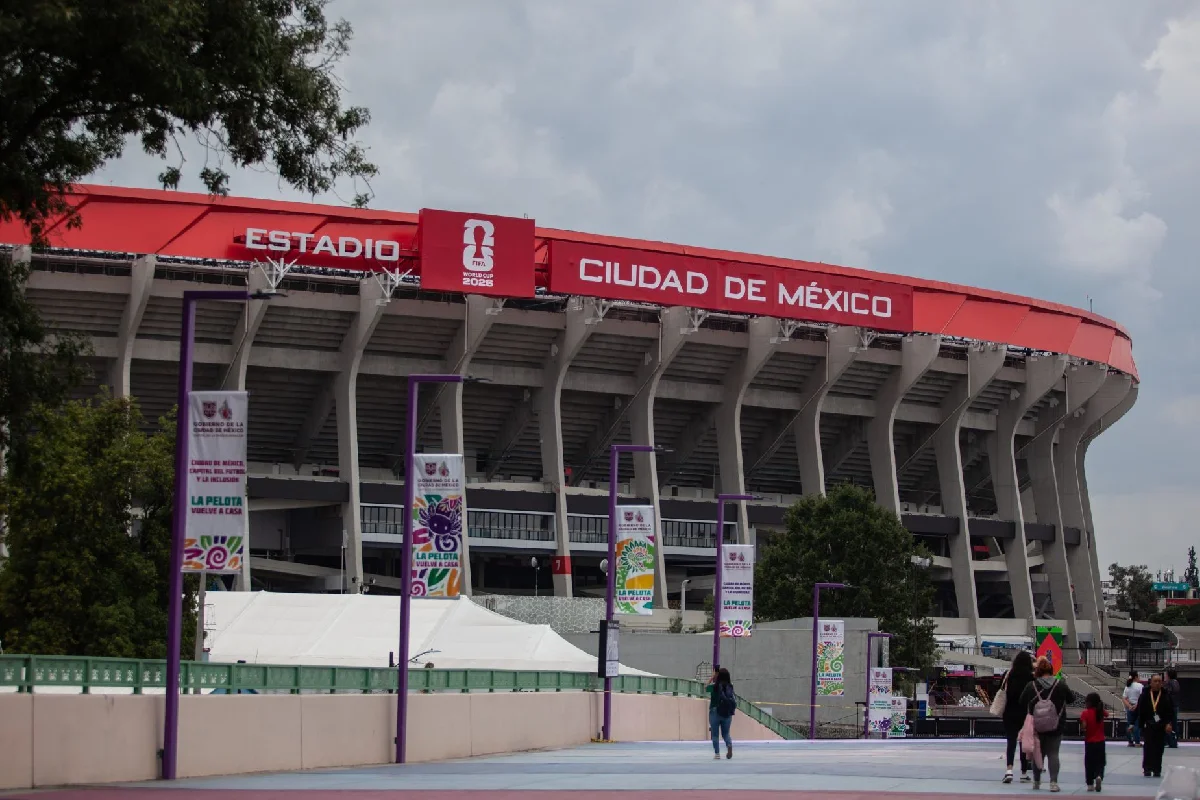 Módulos móviles del Ministerio Público, atención en seis idiomas y recepción de denuncias en el Estadio Banorte y el Fan Fest del Zócalo. FOTO: Cuartoscuro,