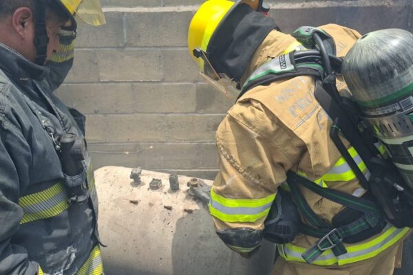 Una fuga de gas en una vivieda derivó en una explosión en Geovillas del Sur, en Puebla capital. FOTO: X @PCGobPue.