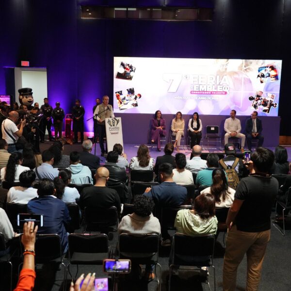 Pepe Chedraui encabeza la 7ª Feria de Empleo en Puebla; suman 17 mil vacantes ofertadas.