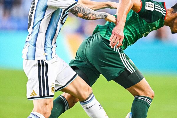 Argelia protesta formalmente ante la FIFA por arbitraje en su contra y "perdón" a Messi.