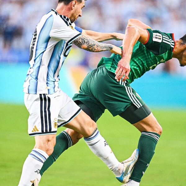 Argelia protesta formalmente ante la FIFA por arbitraje en su contra y "perdón" a Messi.