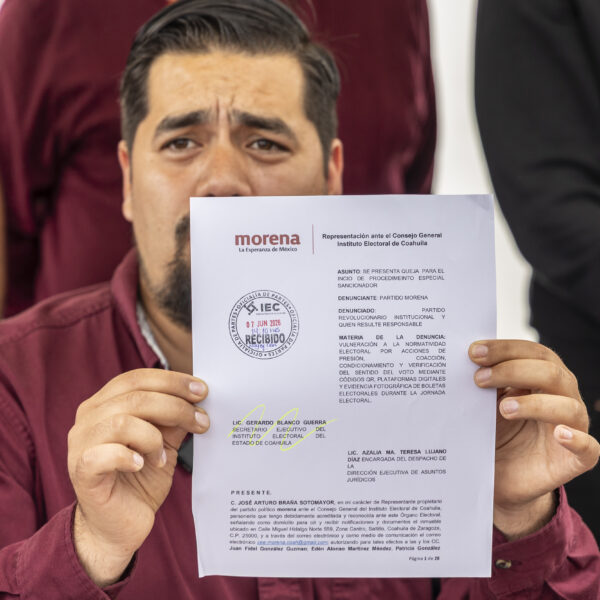 Morena denunció una operación de compra y coacción del voto en Coahuila mediante códigos QR que habrían sido utilizados para favorecer al PRI. FOTO: Jacky Muniello.