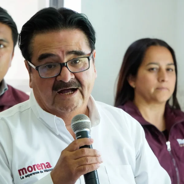 Morena aplicará hasta dos encuestas para definir su candidatura a la alcaldía de Puebla en 2027 debido a que ya suman nueve aspirantes. FOTO: vía El Heraldo de Puebla.