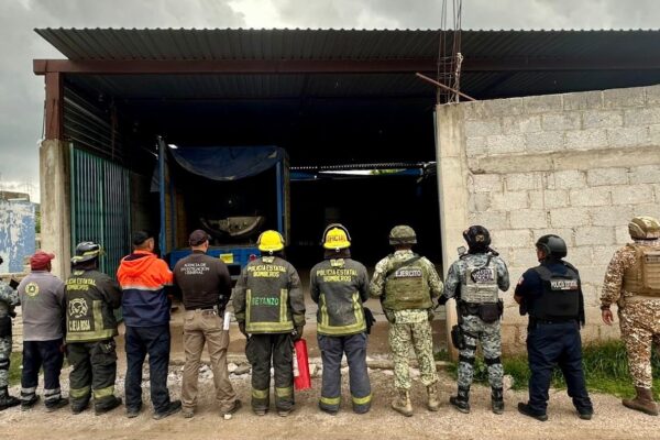 Decomisan casi 18 mil litros de combustible ilícito en Tepeaca tras megaoperativo. FOTO: NTCD.