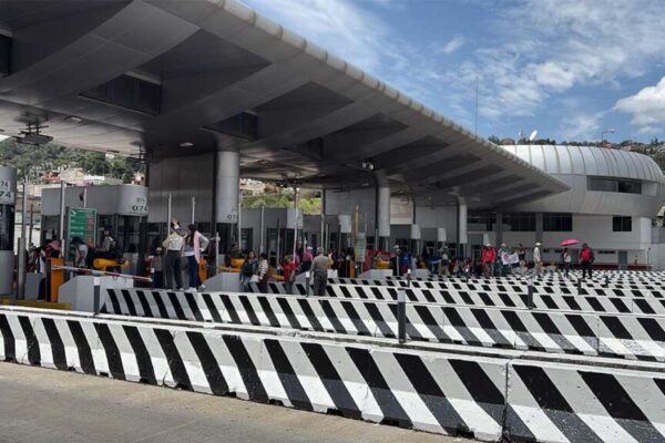 La CNTE prevé movilizaciones y bloqueos en las principales autopistas de acceso a la Ciudad de México ante la falta de acuerdos con el Gobierno federal. FOTO: Telediario.