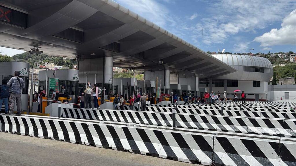 La CNTE prevé movilizaciones y bloqueos en las principales autopistas de acceso a la Ciudad de México ante la falta de acuerdos con el Gobierno federal. FOTO: Telediario.