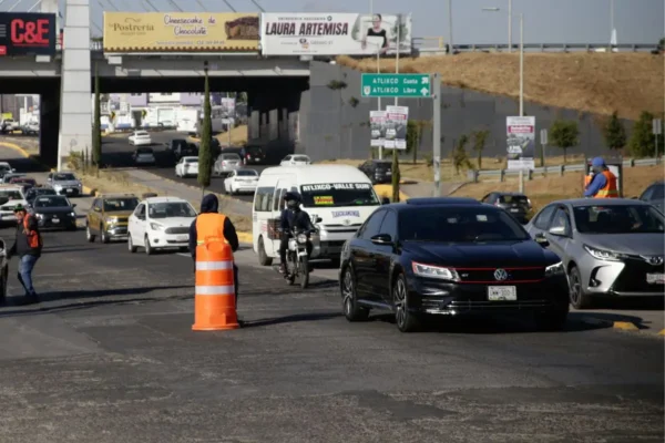 Del 1 al 5 de junio habrá cierres parciales en el Periférico Ecológico y la lateral de la autopista México-Puebla por trabajos de mantenimiento y pavimentación. FOTO: Agencia Enfoque.