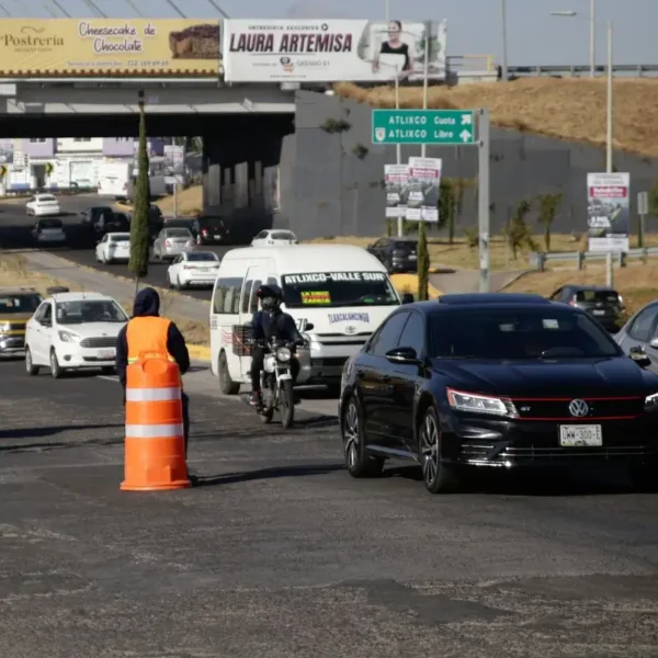 Del 1 al 5 de junio habrá cierres parciales en el Periférico Ecológico y la lateral de la autopista México-Puebla por trabajos de mantenimiento y pavimentación. FOTO: Agencia Enfoque.