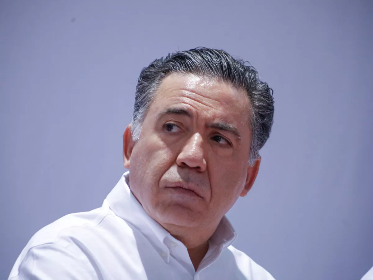 El senador Enrique Inzunza negó subirse a la contienda por la gubernatura de Sinaloa en 2027. FOTO: Cuartoscuro.