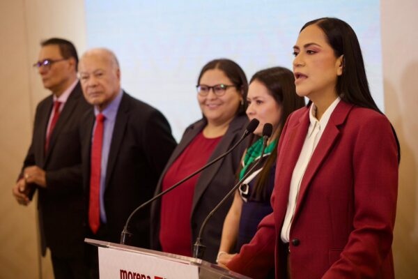 La coalición de la 4T dejó abierta la definición final de las alianzas estatales y de las candidaturas para las 17 gubernaturas de 2027. FOTO: FB @PartidoMorenaMx.