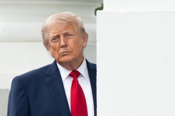 "Estás jodidamente loco" Trump a Netanyahu tras escalada de ataques de Israel en Líbano. FOTO: vía es.ara.cat.