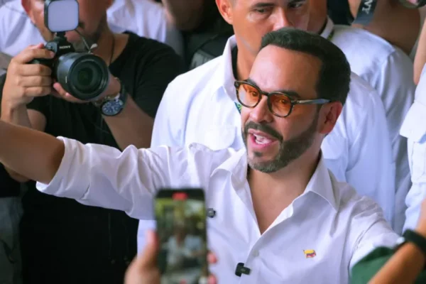 Abelardo de la Espriella e Iván Cepeda definirán la presidencia de Colombia en segunda vuelta el 21 de junio.
