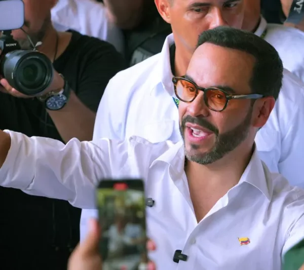 Abelardo de la Espriella e Iván Cepeda definirán la presidencia de Colombia en segunda vuelta el 21 de junio.