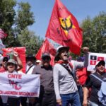 Segob ofrece aseguradora pública a la CNTE para frenar protestas; CNTE ya liberó casetas de la México-Puebla pero mantiene el paro nacional. FOTO: vía Expansión Política.