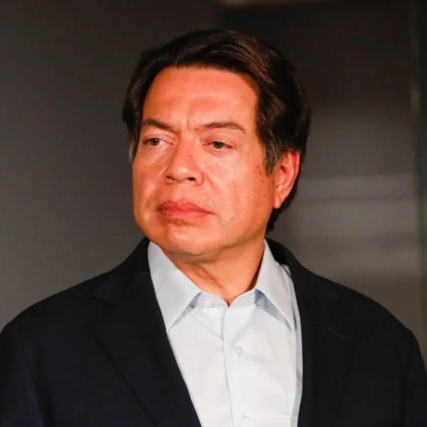 Mario Delgado informó sobre la propuesta a la CNTE una ruta para concretar la desaparición de la USICAMM este mismo año. FOTO: Jorge Ángel Pablo.