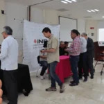 Coahuila arrancó su jornada electoral para renovar el Congreso local con retrasos en la instalación de casillas y denuncias de compra de votos. FOTO: INE Coahuila.