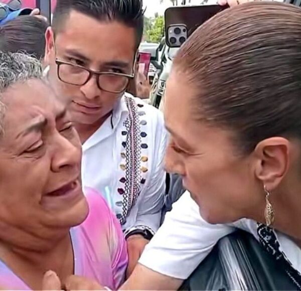 La madre de la periodista Roxana Guzmán habló con Claudia Sheinbaum y pidió reforzar la búsqueda de su hija. IMAGEN: vía Proyecto Puente.