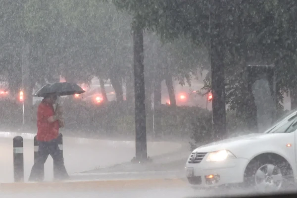 El SMN prevé lluvias intensas en Puebla, Veracruz, Oaxaca, Chiapas, Campeche y Quintana Roo este miércoles. FOTO: EsImagen.