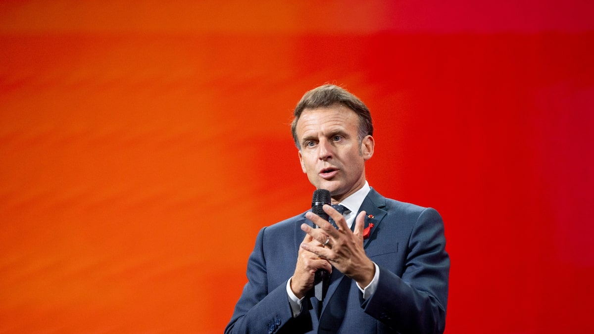Macron advirtió que imponer peajes a la navegación en el estrecho de Ormuz tendría consecuencias globales. FOTO: Bloomberg.