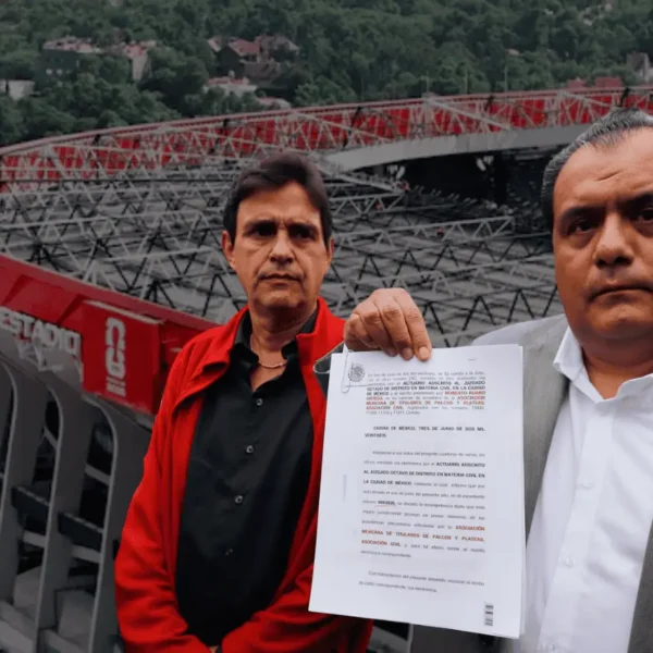 Un juzgado federal dio la razón a la FIFA y al Estadio CDMX al suspender las medidas que permitían a titulares de palcos y plateas ingresar vehículos, alimentos y bebidas durante el Mundial 2026. IMAGEN: vía POSTA Deportes.