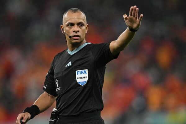 La FIFA definió al cuerpo arbitral para el partido inaugural del Mundial 2026 entre México y Sudáfrica. FOTO: vía Goal.com