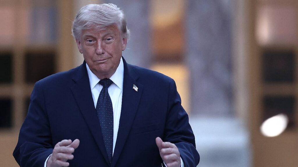 Trump plantea dejar expirar el T-MEC en plena revisión del acuerdo comercial con México y Canadá