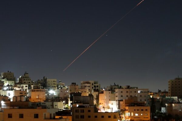 Irán aseguró que inició una semana de ataques continuos contra objetivos israelíes tras los bombardeos en Beirut. FOTO: Anadolu Ajansi.