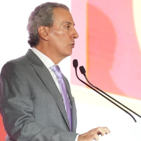 El Ayuntamiento de Puebla eligió a Banco Santander para contratar la línea de crédito por 440 millones de pesos. FOTO: Parabólica.
